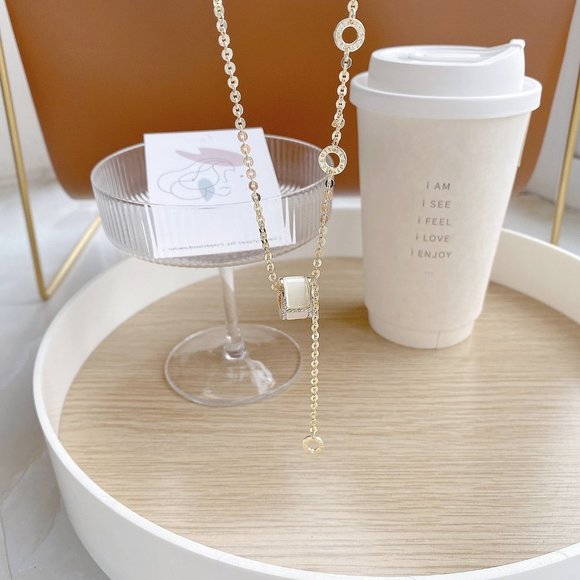 NEW 14K Gold Plated Diamond Circle Drop Necklace - Picture 10 of 11